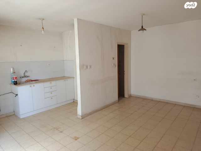 סטודיו/ לופט, ארבע עונות 12, גני אביב, לוד