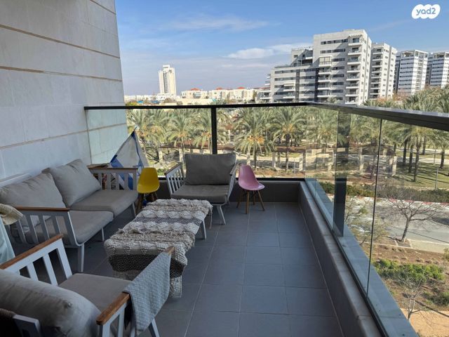 דירה, יגאל ידין 3, המגינים, מודיעין מכבים רעות