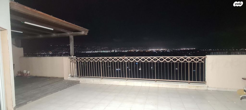 גג/ פנטהאוז, אתא 1, בית וגן, קרית אתא