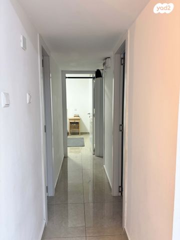 דירה, שדרות בן גוריון 10, בן גוריון, חולון