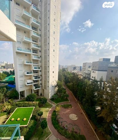 דירה, חזון אי"ש 131, גני מרום, רמת גן