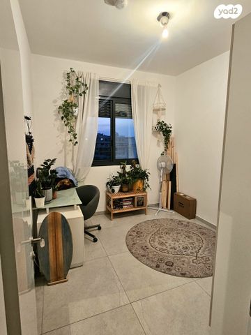 דירה, נעמי שמר 18, נאות אפק, אפקה, קרית ביאליק