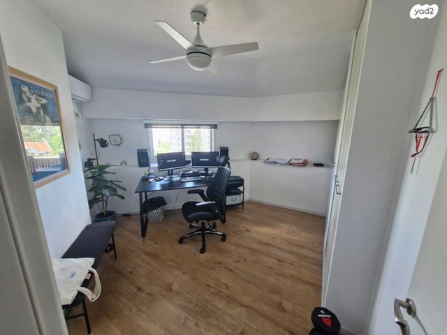 טריפלקס, ערוגות 4, הרצליה הירוקה, נווה עובד, הרצליה