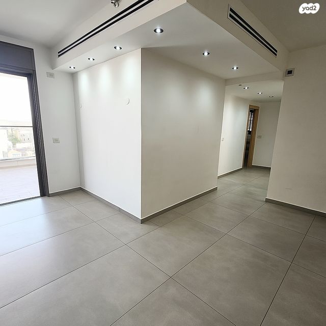 דירה, מלחמת ששת הימים 6, מרכז העיר, חדרה