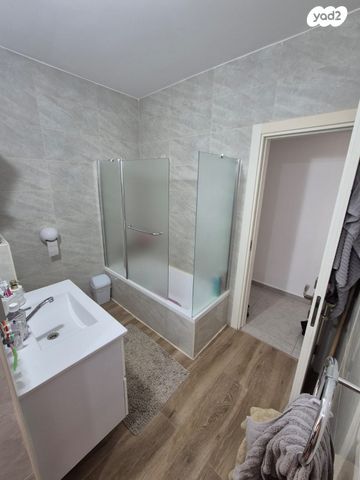 דירה, מבצע שלמה 1, המחנה הצבאי, קרית מלאכי