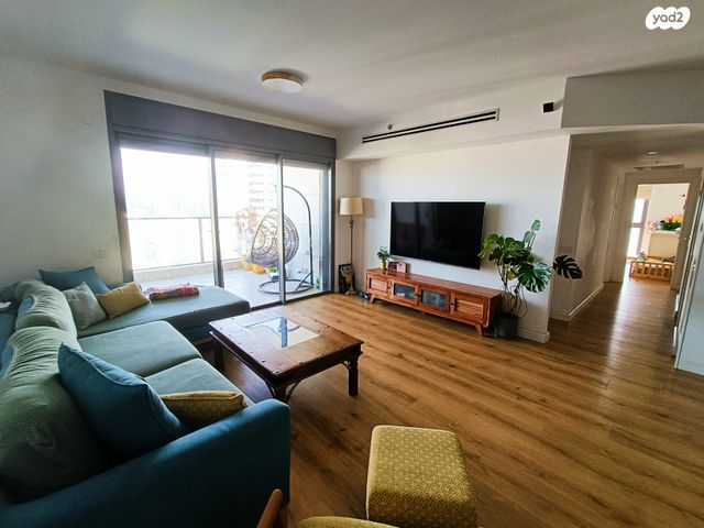 דירה, יצחק שמיר 10, רמת הדר, גבעת שמואל