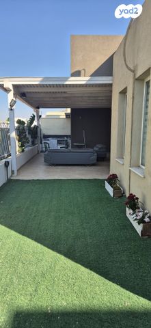 בית פרטי/ קוטג', חניון בית אלפא 1, חפצי בה, חפצי בה