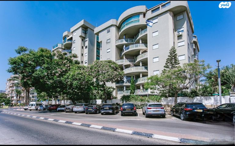 דירה, יהושע רבינוביץ 55, בן גוריון, חולון