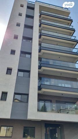 דירה, שלמה בן יוסף 7, שכונת חשמונאים, מרכז העיר א, רמת גן