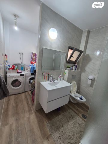 דירה, מבצע שלמה 1, המחנה הצבאי, קרית מלאכי