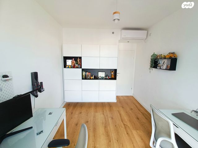 דירה, יצחק שמיר 10, רמת הדר, גבעת שמואל