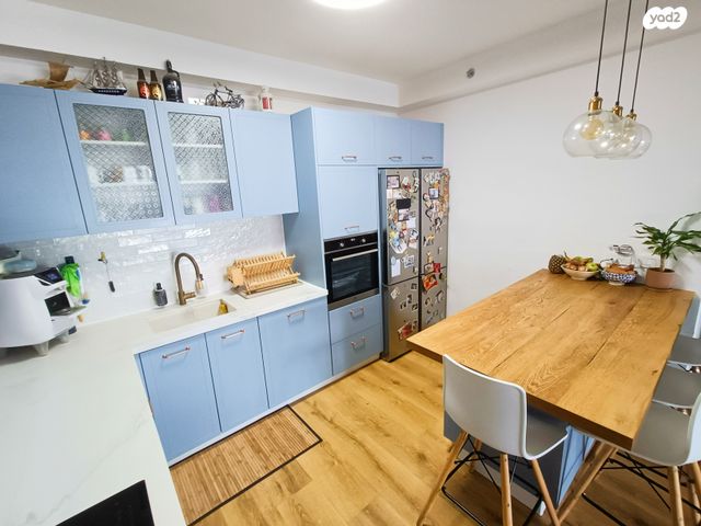 דירה, יצחק שמיר 10, רמת הדר, גבעת שמואל