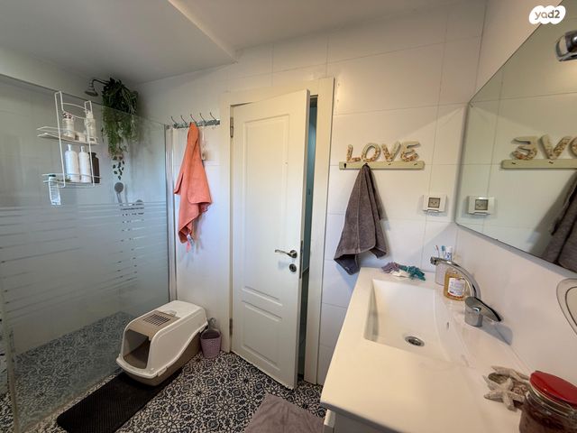 דירת גן, אדום 181, האשל, אילת