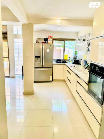 דירת גן, דם המכבים 29, ביצרון ורמת ישראל, תל אביב יפו