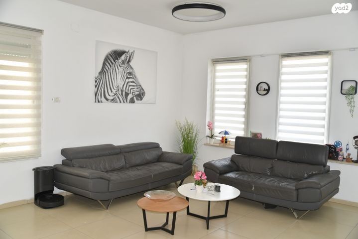 בית פרטי/ קוטג', חניון בית אלפא 1, חפצי בה, חפצי בה