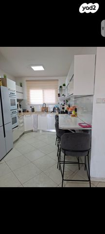 דירת גן, ירושלים 99, שפירא, אופקים