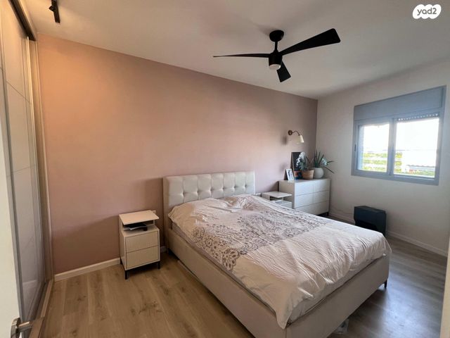 דירה, אנצו סירני 15, גבעת הרמבם, גבעתיים