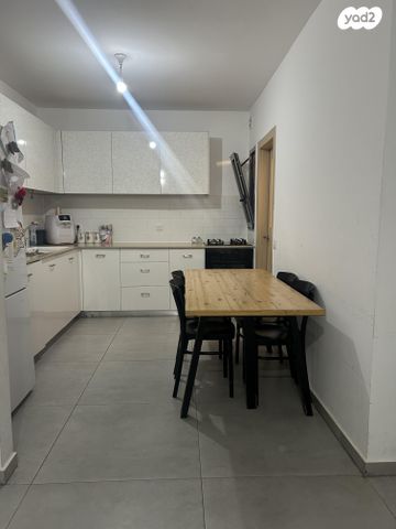 דירה, השלושה 6, נווה שמיר רמת בית שמש ה-1, בית שמש