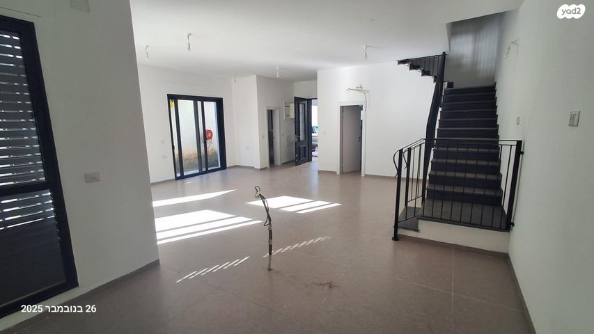 דו משפחתי, דרך עירון 64, הנחל, פרדס חנה כרכור