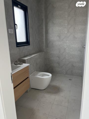 דירה, הכלניות 22, כלניות, טירת כרמל