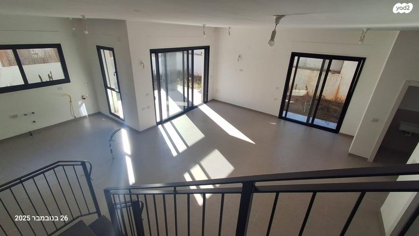 דו משפחתי, דרך עירון 64, הנחל, פרדס חנה כרכור