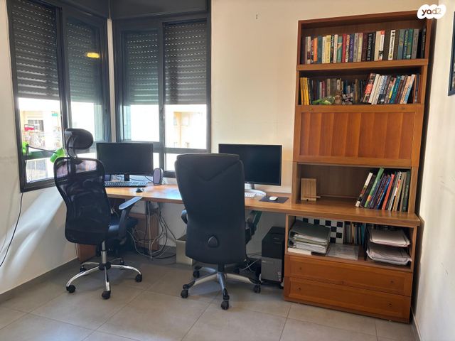 דירה, חנקין 11, מגדיאל, הוד השרון