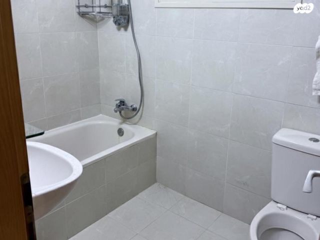 דירה, יקינטון 13, גבעת הרקפות, קרית ביאליק