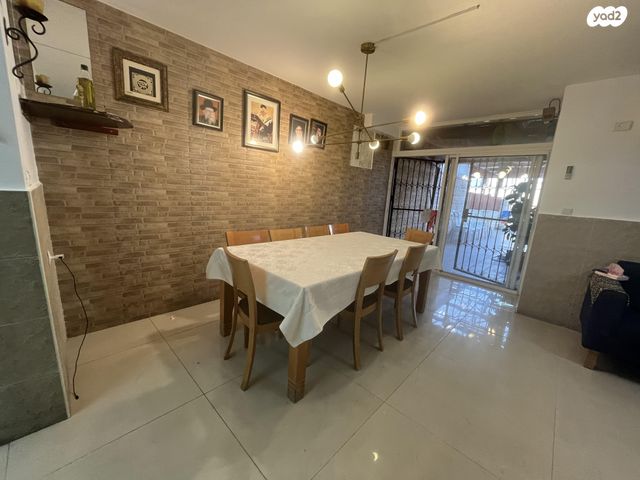 דירה, אביר יעקב 30, נווה יעקב, ירושלים