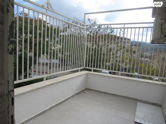 דירה, הרבי מנדבורנא 32, הדקל, ביתר עילית