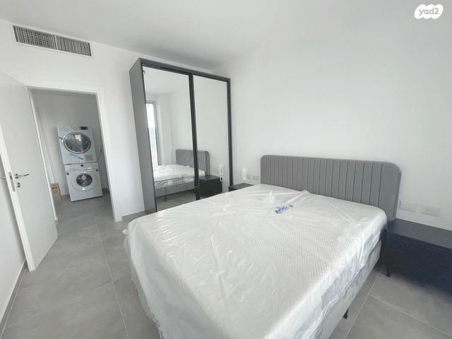 דירה, גרציאני יצחק 10, גני שרונה, קרית הממשלה, תל אביב יפו