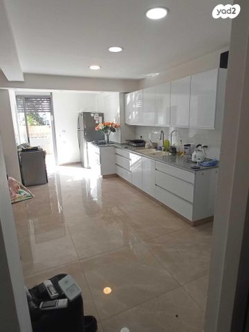 וולטה עילית 5