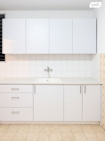 מעפילי אגוז 116