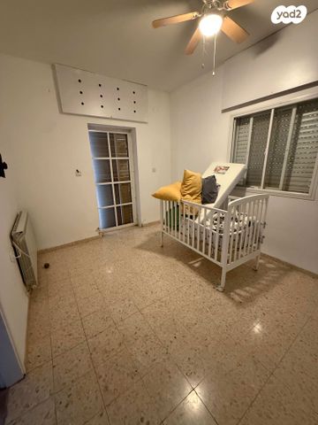 בית פרטי/ קוטג', שניר 133, שאר העיר, כפר ורדים