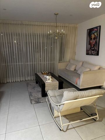 יוסף קרוננברג 13