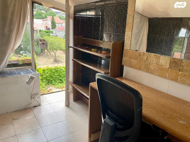 יחידת דיור, אלה 12, שאר העיר, כפר ורדים