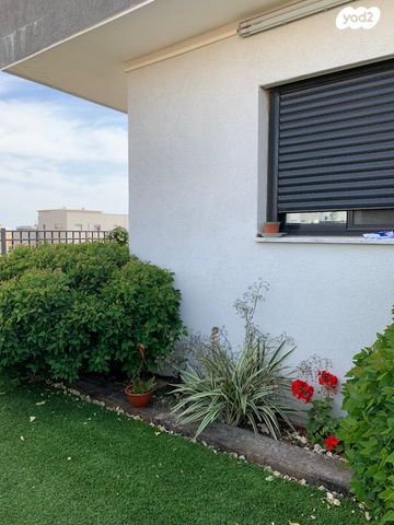 דירת גן, ספיר 36, רובע 10 חן, קצרין