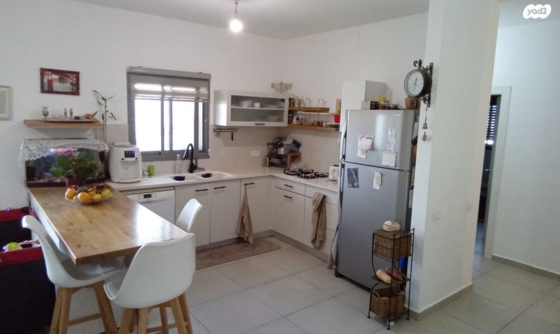 דירה, סביון 24, הפרחים, חריש