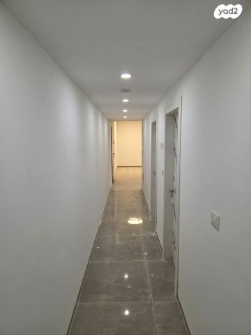 דירה, שדרות כצנלסון 1, מרכז העיר, קרית אתא