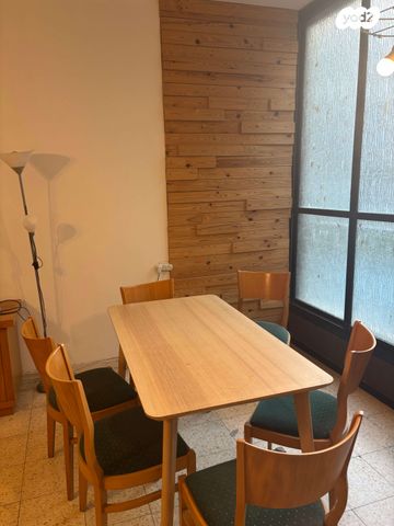 דירה, פרופ' שור 17, הצפון החדש - כיכר המדינה, תל אביב יפו