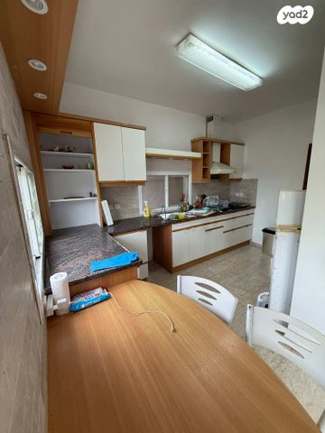 בית פרטי/ קוטג', שניר 133, שאר העיר, כפר ורדים