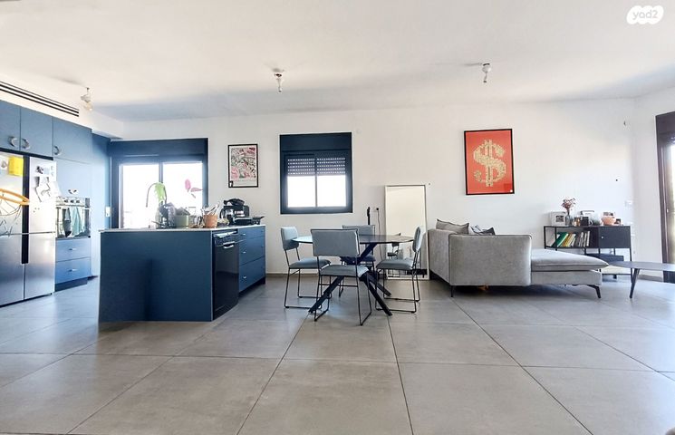 דירה, קהילת ניו יורק 44, התקוה, בית יעקב, נווה צה"ל, תל אביב יפו