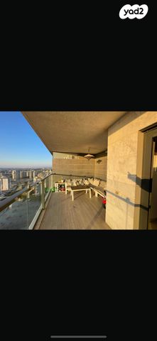 דירה, עפרה חזה 4, משכנות האומנים, קרית מוצקין