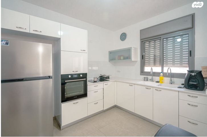 דירה, שדרות ההגשמה 14, הפרחים, חריש