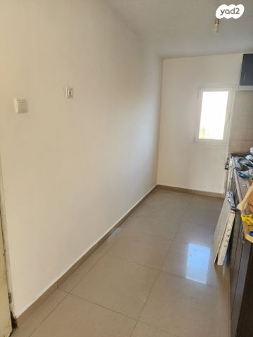 דירה, שביל יוסף שפירא 38, גבעת ציון וגבעת הפרחים, אשקלון