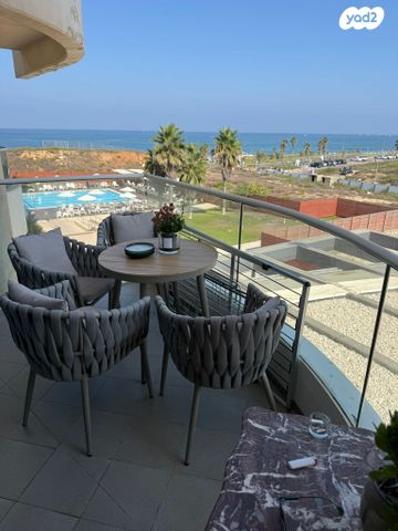 דירה, הרצל רוזנבלום 12, גלילות, תל אביב יפו