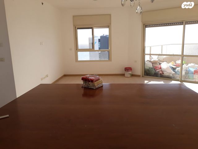 גג/ פנטהאוז, פייר קניג 37, נוף הטיילת, נתניה