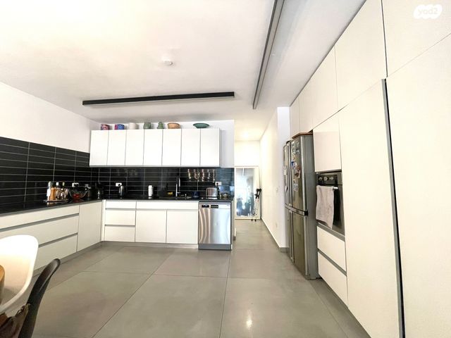 דירה, שברץ 29, נווה דוד רמז, רעננה