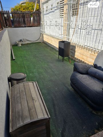 בית פרטי/ קוטג', עזרא 21, שיכוני המזרח, ראשון לציון