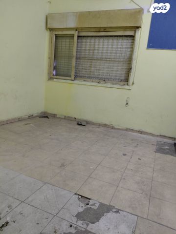 מנשה בן ישראל 26