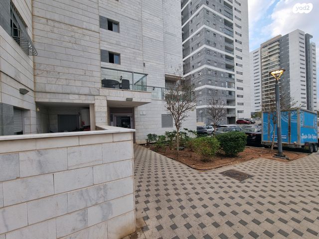 דירה, האנפה 14, החותרים, טירת כרמל